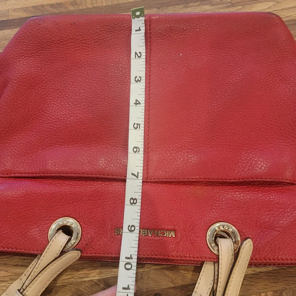 Michael Kors Bedford Tote in Red Pebbled Leather